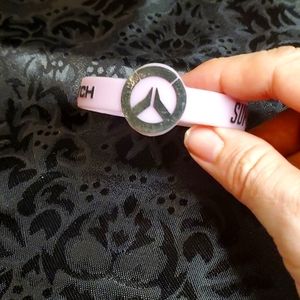 Bracelet, Overwatch